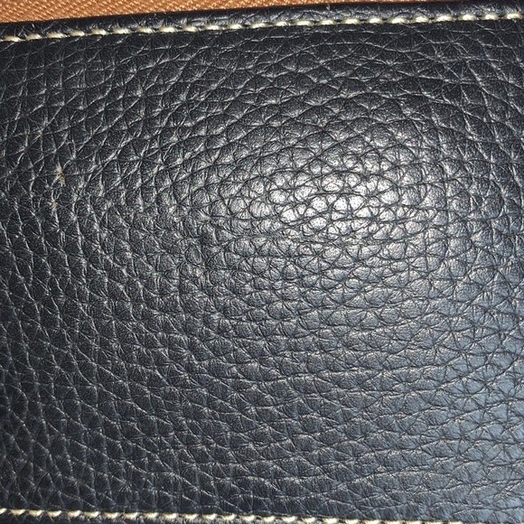 Dooney & Bourke Black & Brown Pebble Grain Medium Zip Around Wallet - Picture 5 of 10